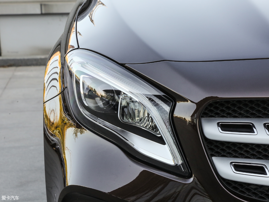 2018YGLA GLA 200 r