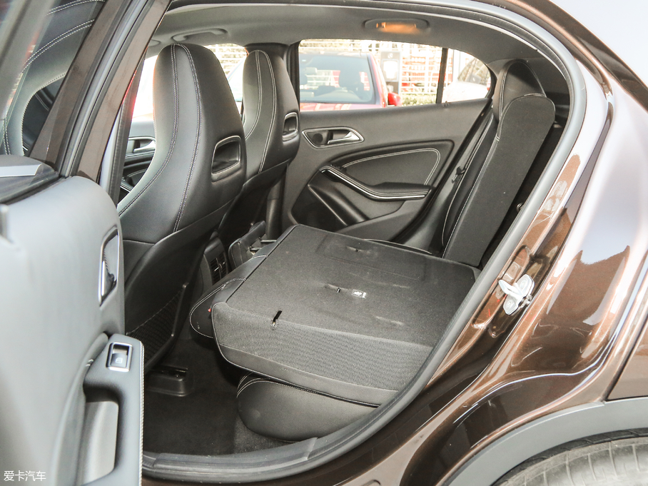 2018YGLA GLA 200 r