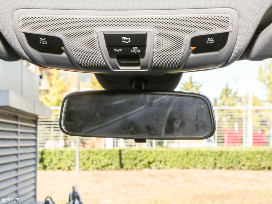 2018YGLA GLA 200 r