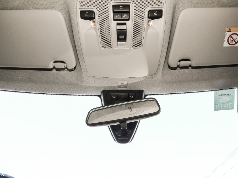 2018YGLA GLA 200 r