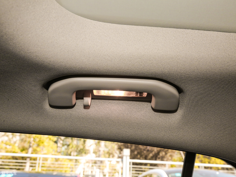 2018YGLA GLA 200 r