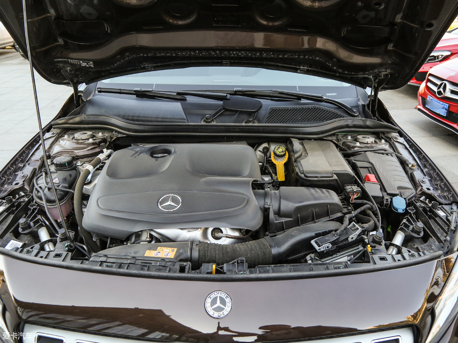 2018YGLA GLA 200 r