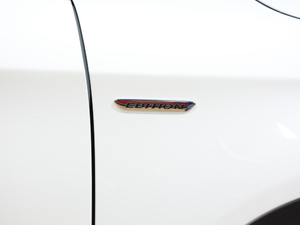 2018GLA 200 Oذ (x)(ji)^(gun)