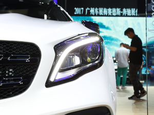 2018GLA 200 Oذ (x)(ji)^(gun)