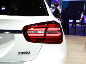 2018GLA 200 Oذ (x)(ji)^(gun)