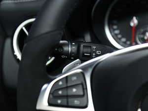 2018GLA 200 Oذ п؅^