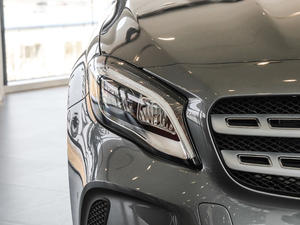 2018GLA 200 Ӹ (ji)^