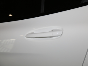 2018GLA 200 Oذ (x)(ji)^