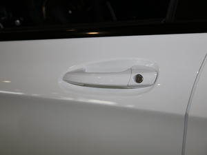 2018GLA 200 Oذ (x)(ji)^