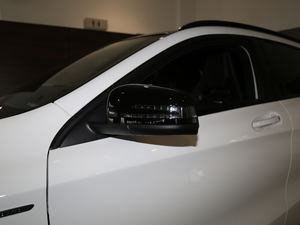 2018GLA 200 Oذ (x)(ji)^