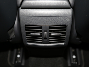 2018GLA 200 Oذ п؅^