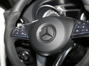 2018GLA 200 Oذ п؅^