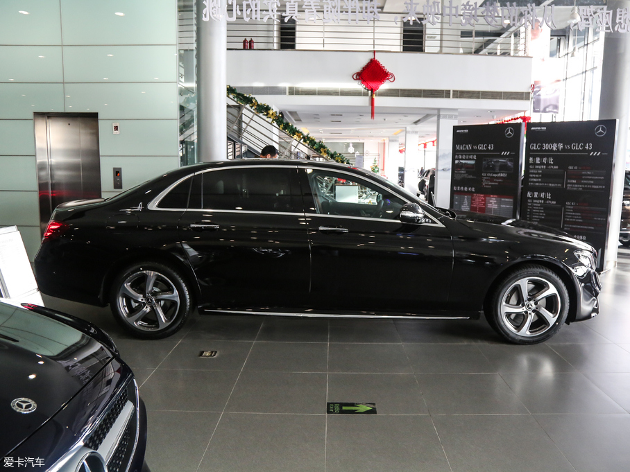 2018YE E 300L \ӺA