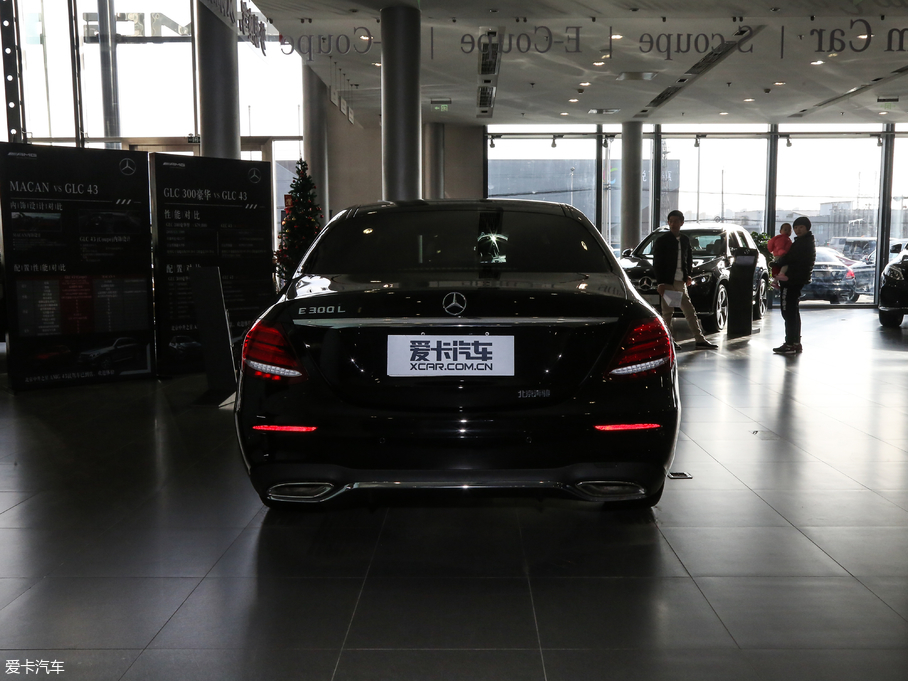 2018YE E 300L \ӺA