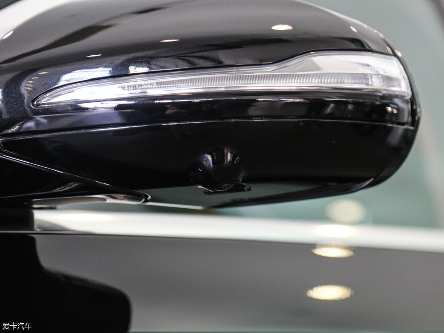 2018YE E 300L \ӺA