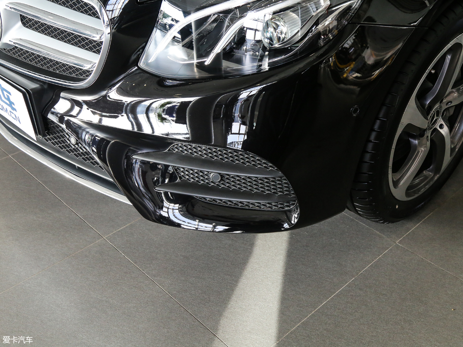 2018YE E 300L \ӺA