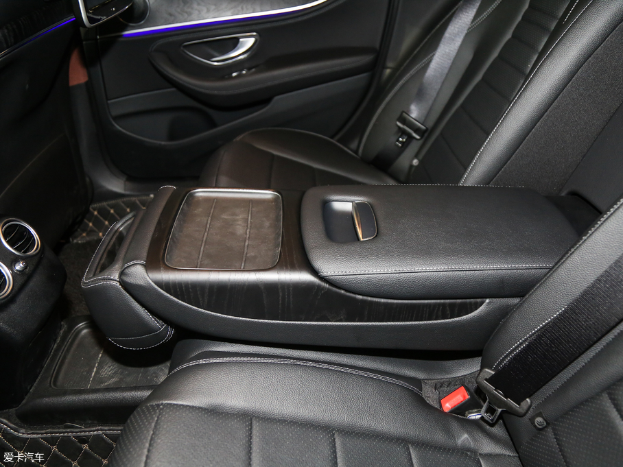 2018YE E 300L \(yn)ӺA