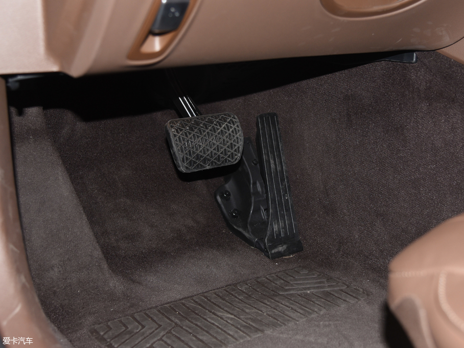 2018YE E 320L 4MATIC