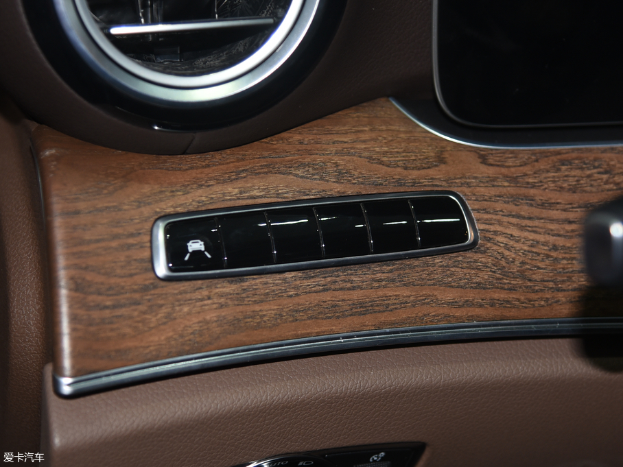 2018YE E 320L 4MATIC