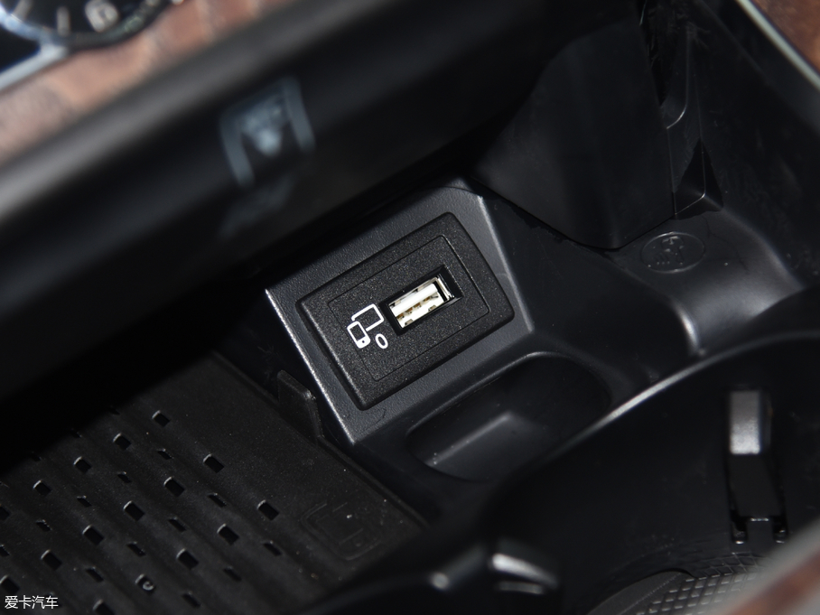 2018YE(j) E 320L 4MATIC