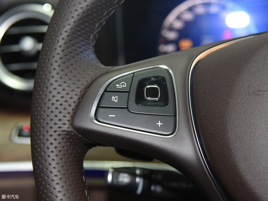 2018YE E 320L 4MATIC