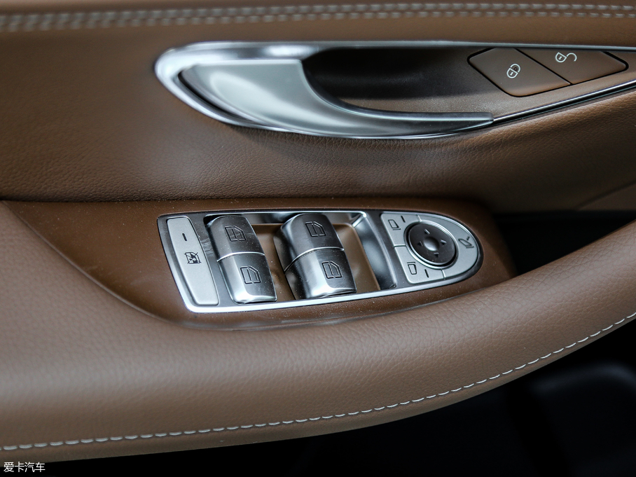 2018YE E 200L 4MATIC \