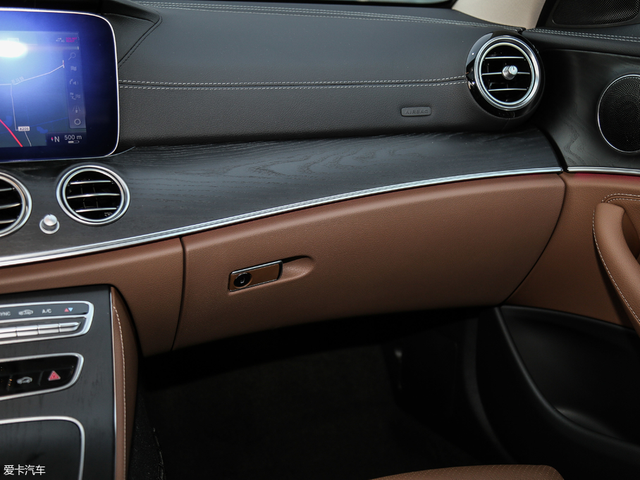 2018YE E 200L 4MATIC \