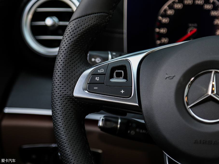 2018YE E 200L 4MATIC \