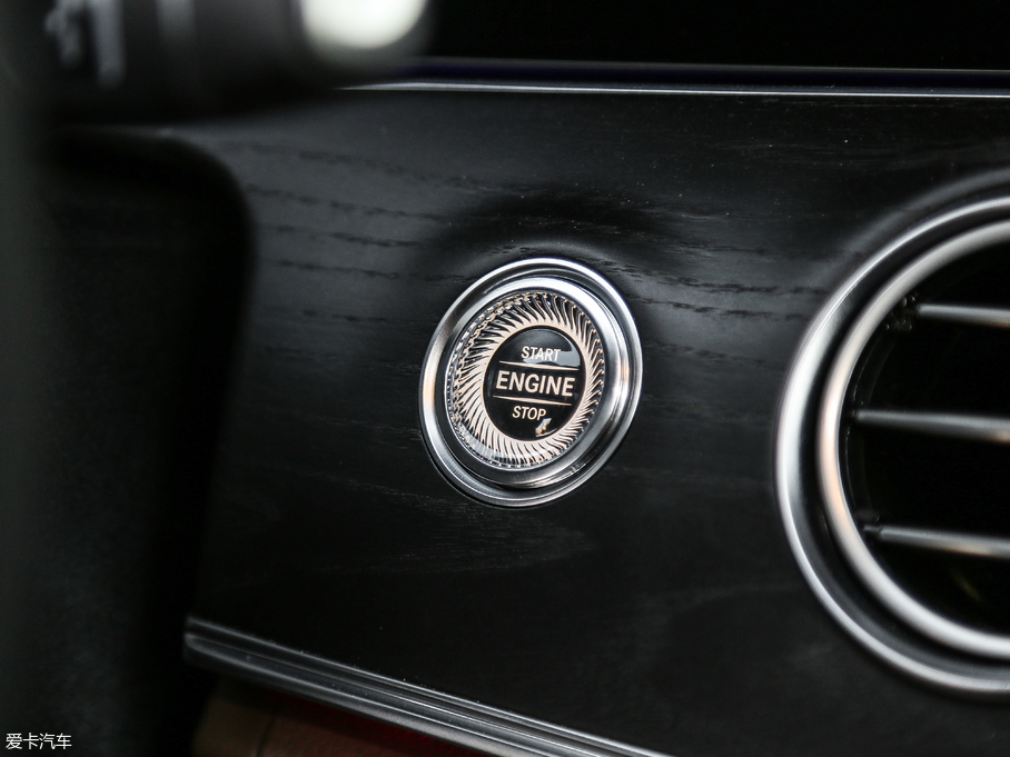 2018YE E 200L 4MATIC \