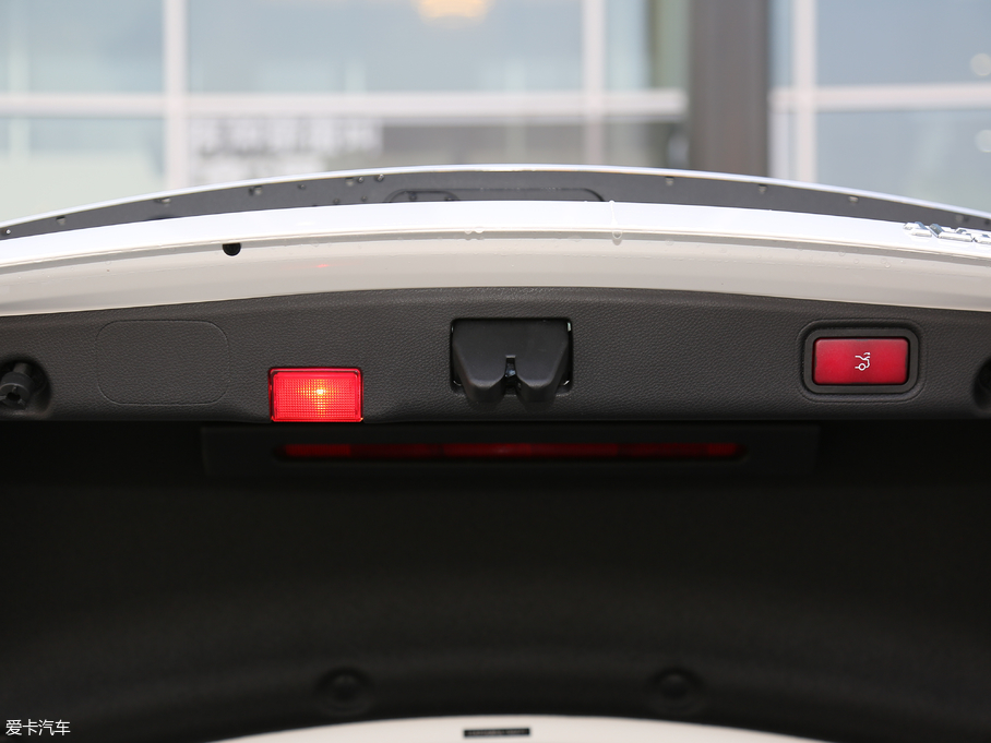 2018YE(j) E 300L A