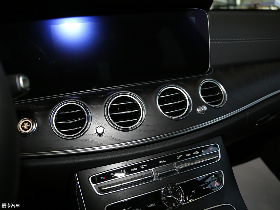 2018��YE��(j��) E 200L �\(y��n)��(d��ng)��