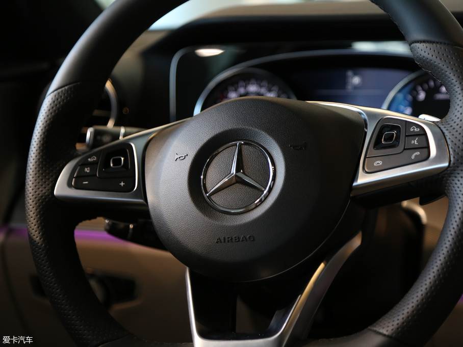 2018YE E 200 4MATIC \