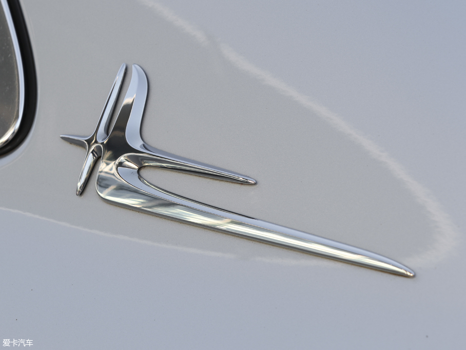 2018YE(j) E 300L \(yn)(dng)A