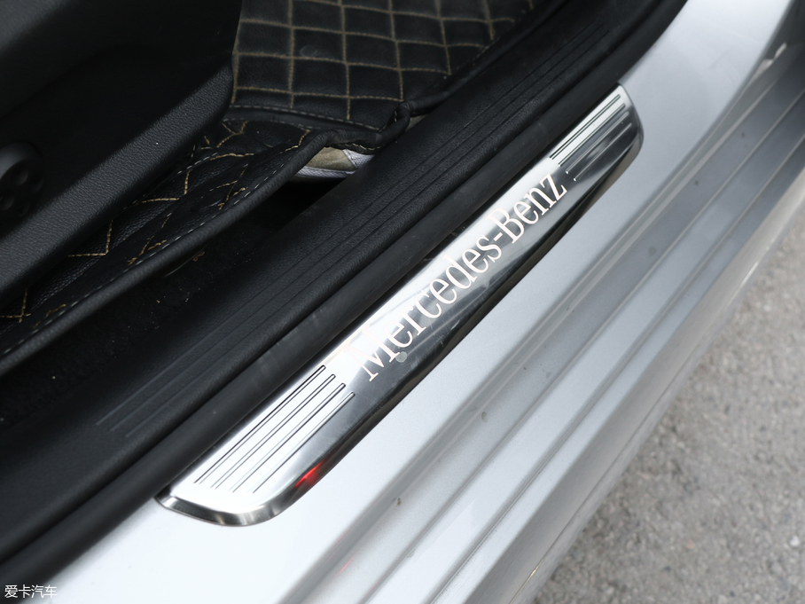 2018YE E 300L \ӺA