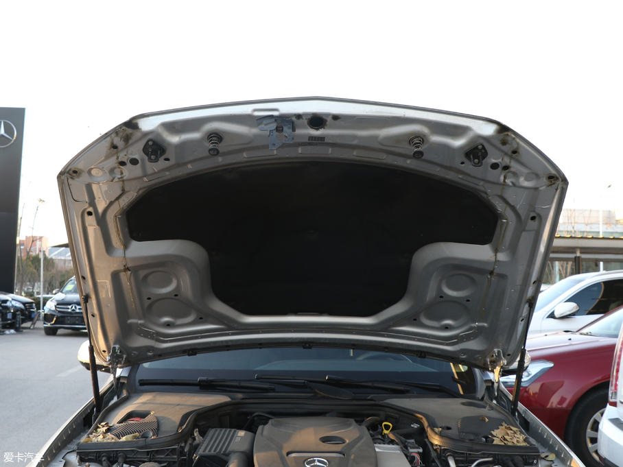 2018YE E 300L \ӺA