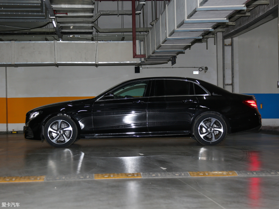 2018YE(j) E 300L \(yn)(dng)r(sh)