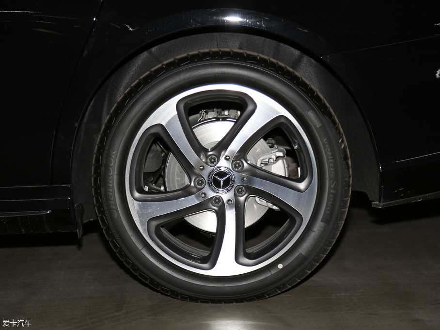 2018��YE�� E 300L �\�ӕr����