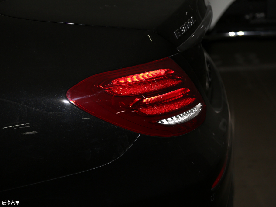 2018YE E 300L \ӕr