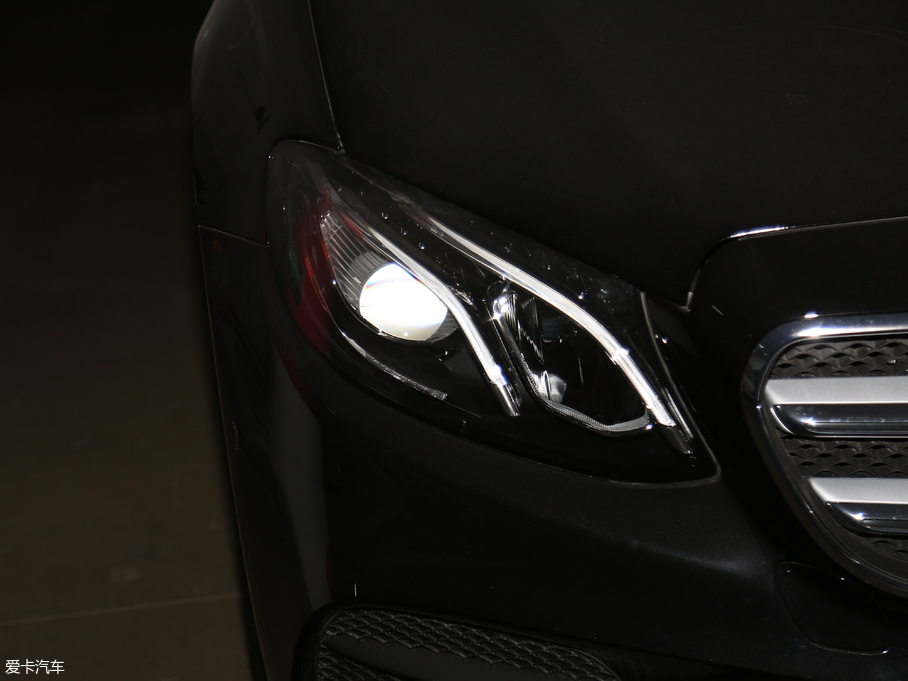 2018YE E 300L \ӕr