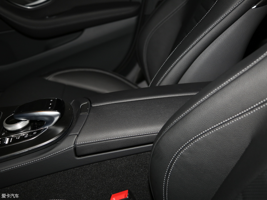 2018��YE�� E 300L �\(y��n)��(d��ng)�r(sh��)����