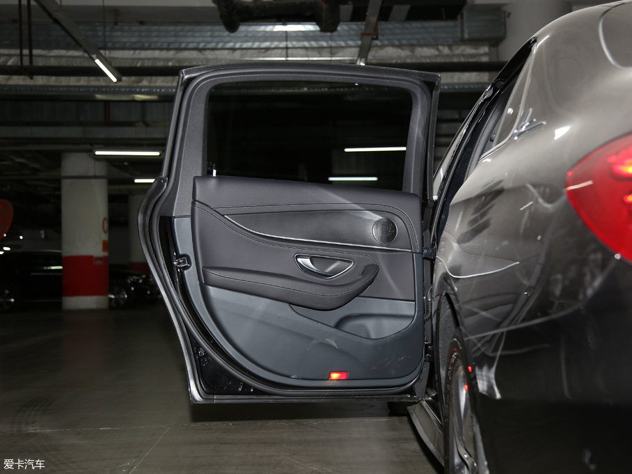 2018YE E 300L \ӕr