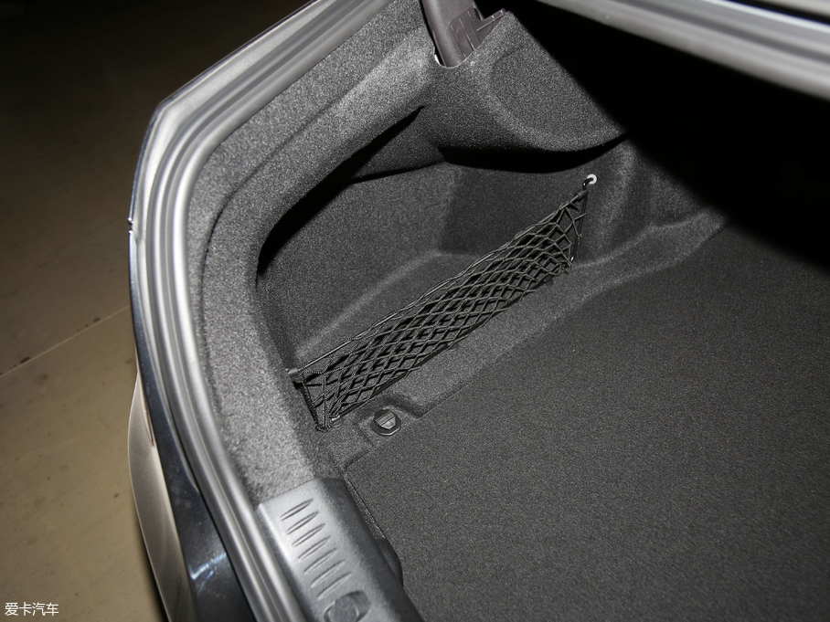 2018YE E 300L \ӕr