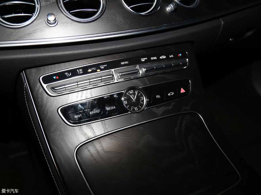 2018YE E 300L \ӕr