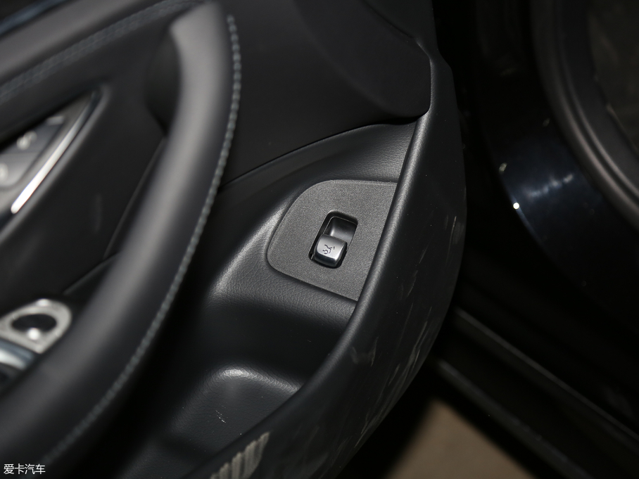 2018YE E 300L \ӕr