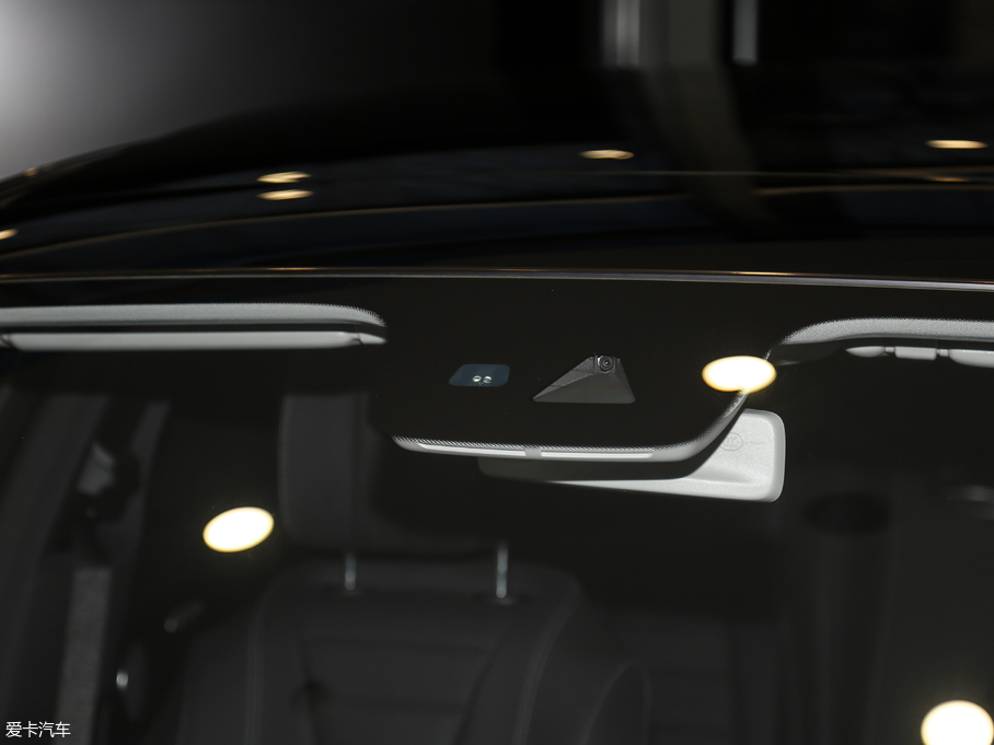 2018YE E 320L 4MATIC \