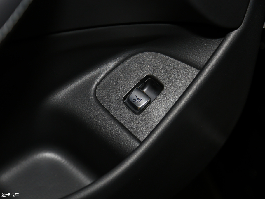 2018YE(j) E 320L 4MATIC \(yn)(dng)