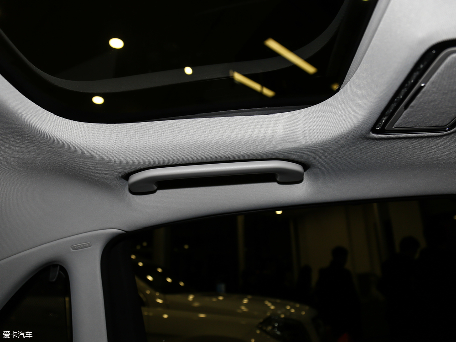 2018YE E 320L 4MATIC \