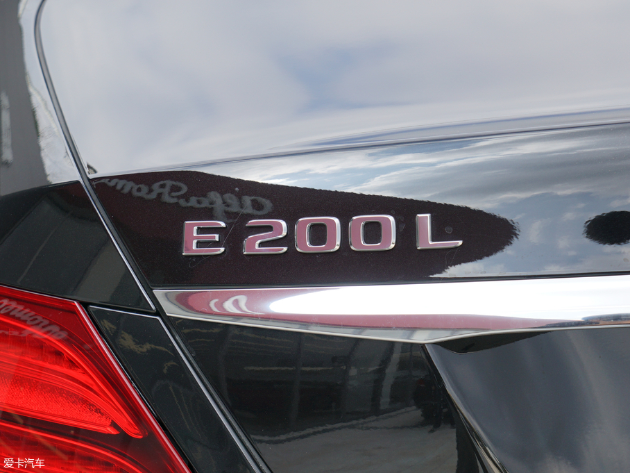 2018��YE��(j��) E 200L 4MATIC �\(y��n)��(d��ng)��