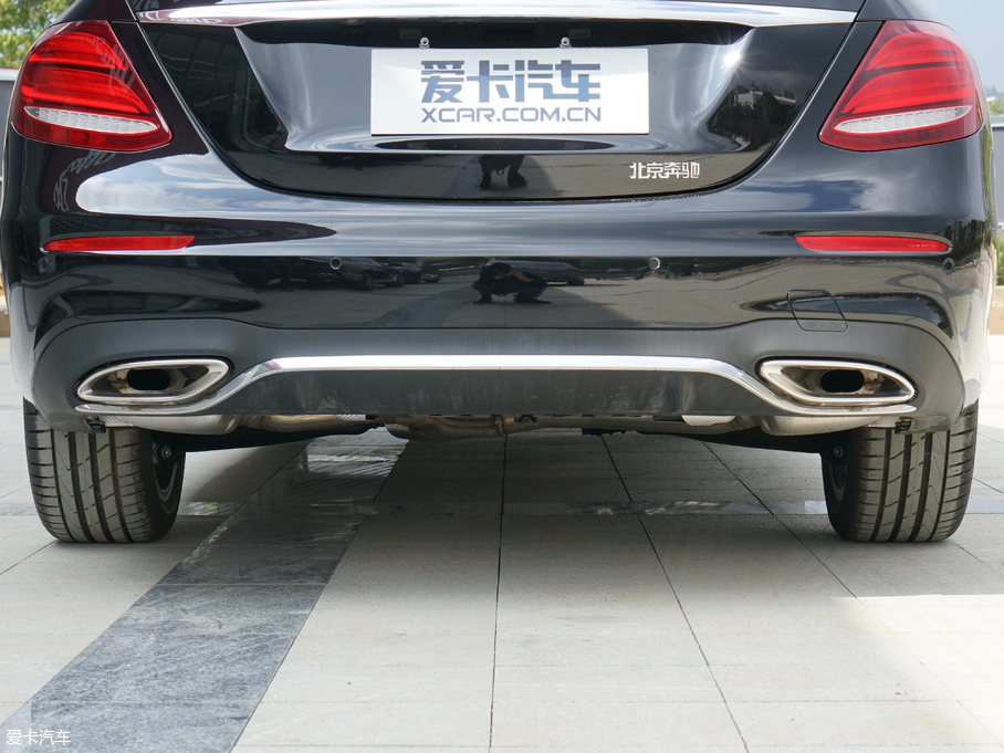 2018��YE�� E 200L 4MATIC �\����