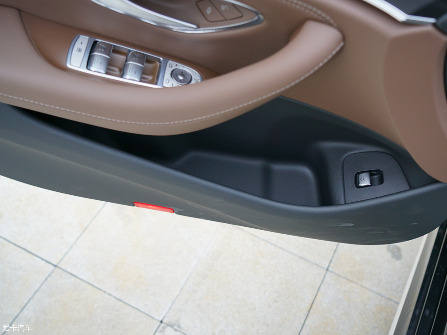 2018YE E 200L 4MATIC \